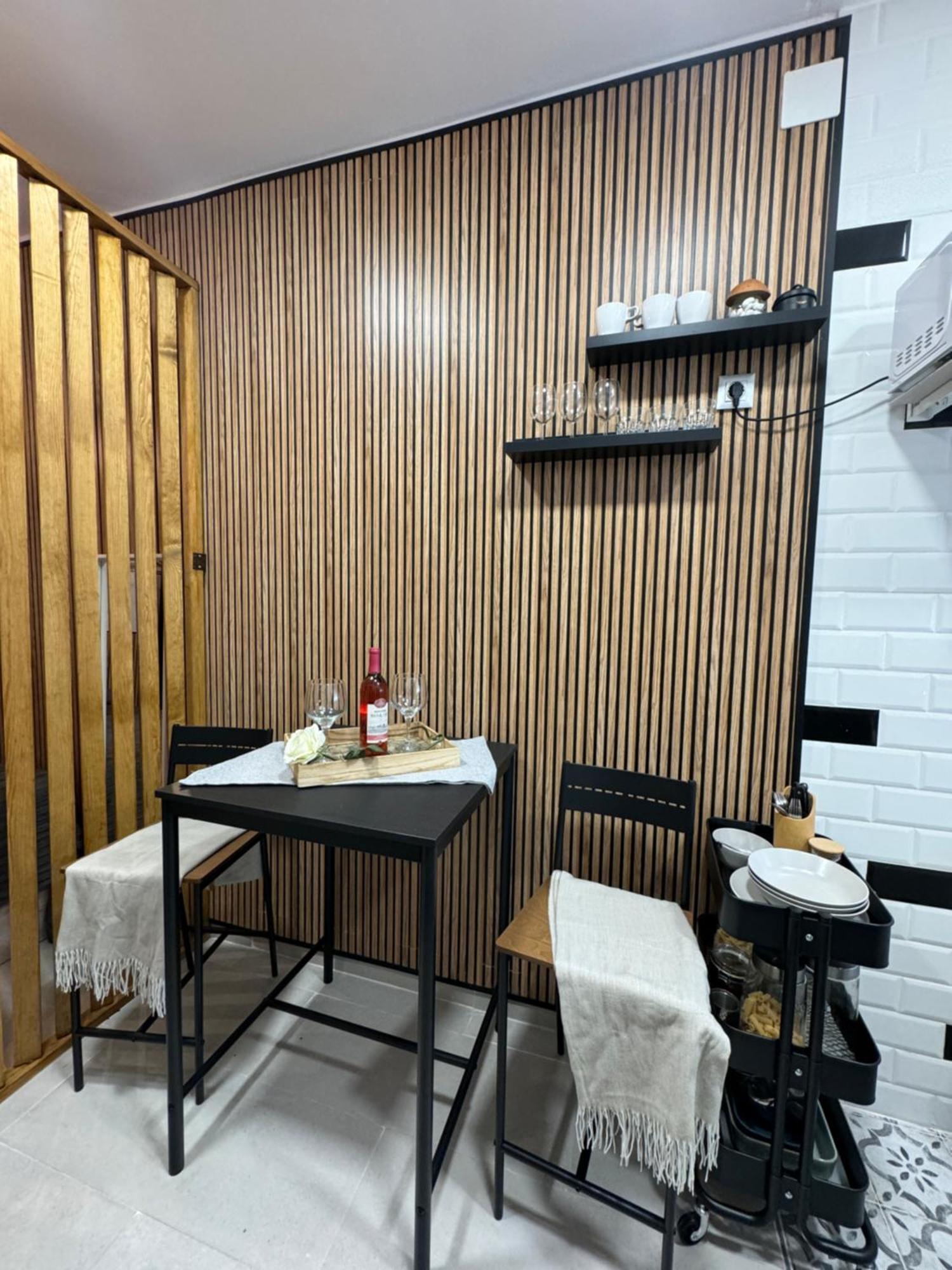 Vistalegre! Pequeno Y Fantastico Loft Cerca Del Metro Appartement Madrid Buitenkant foto