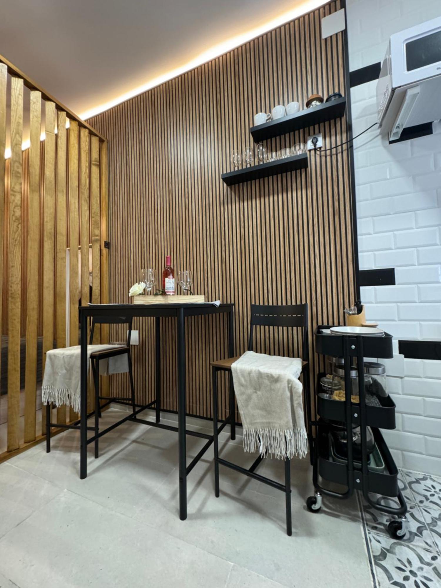 Vistalegre! Pequeno Y Fantastico Loft Cerca Del Metro Appartement Madrid Buitenkant foto